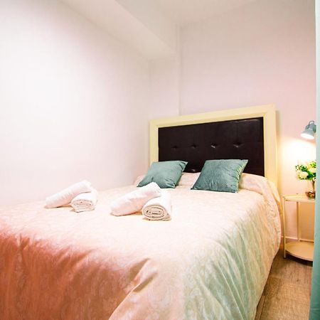 Edomus Playa Y Sol Boutique Apartment Seville Exterior photo